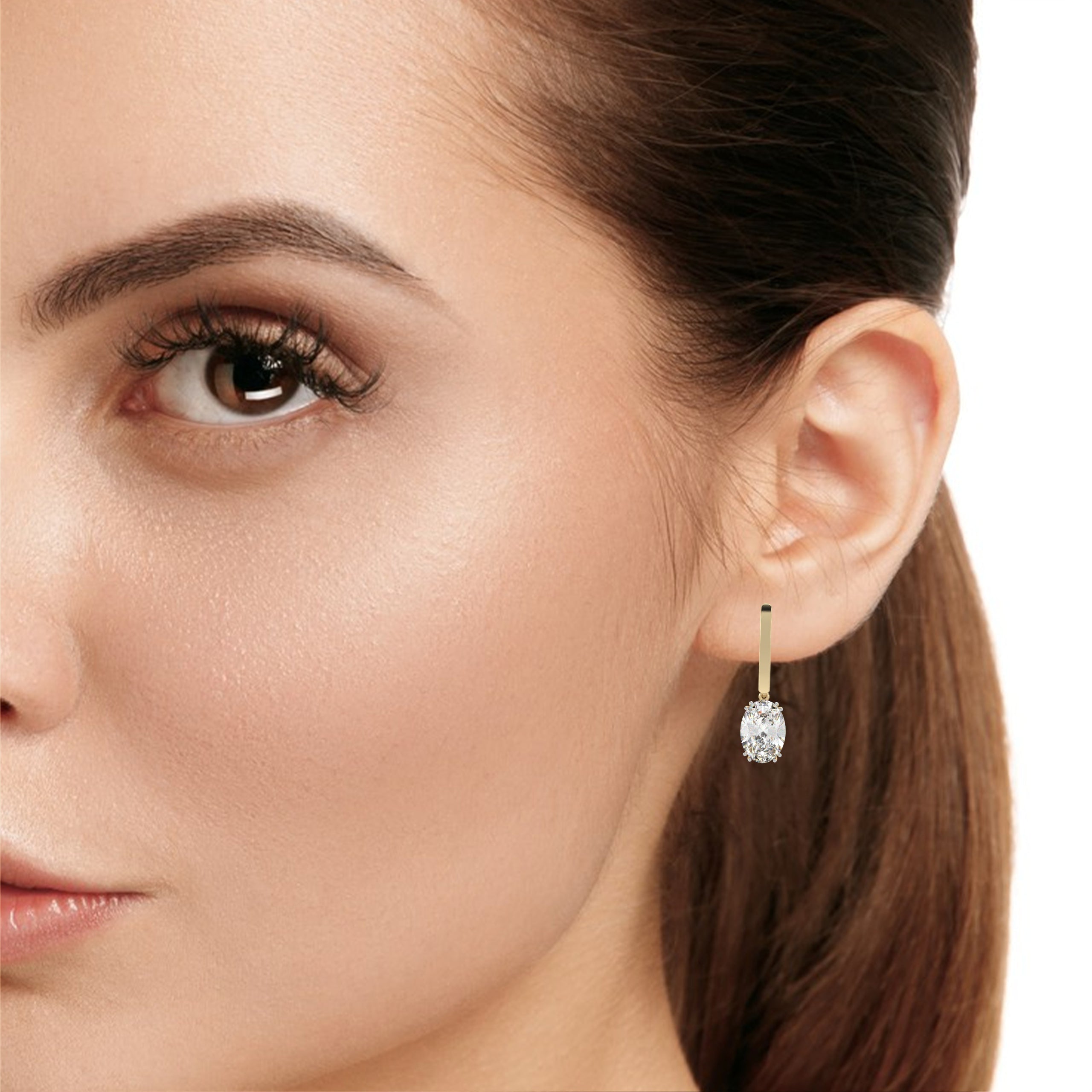 1.62 CT OVAL LUMIÈRE EARRING 18K