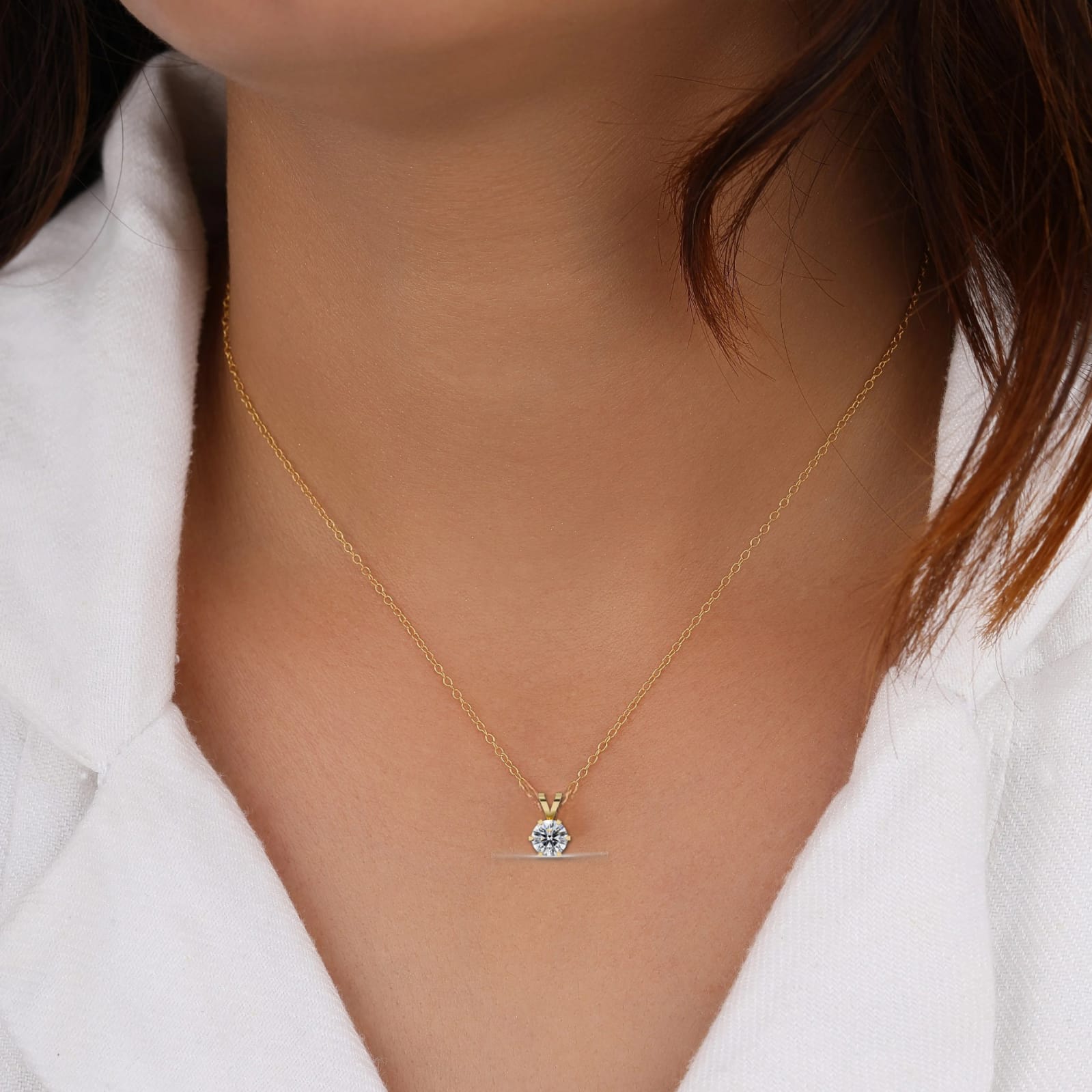 2.14 carat round pendant